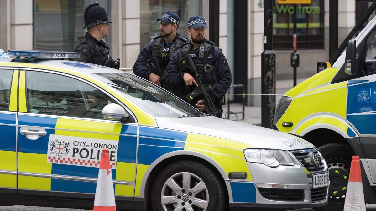 Britský policejní šéf: Policie je rasistická, reforma se nedaří